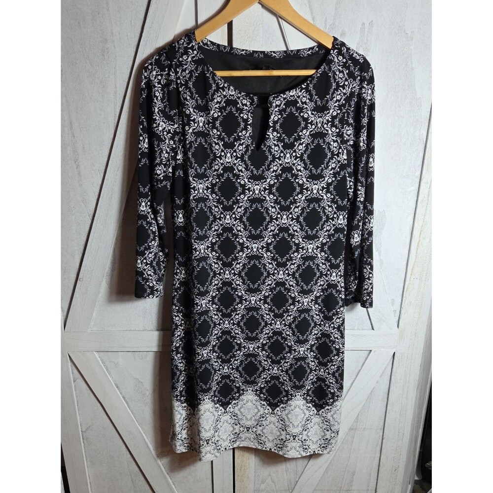 White House Black Market Black And White Dress Size M